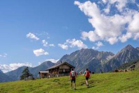 فندق هاوس أنطونيوس Sankt Lorenzen im Lesachtal المظهر الخارجي الصورة